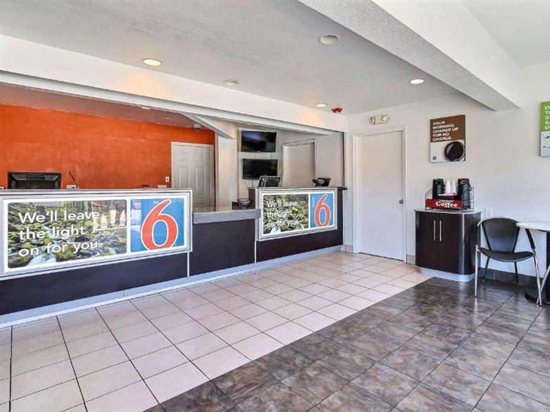 Motel 6-Oakland, Ca - Airport Buitenkant foto