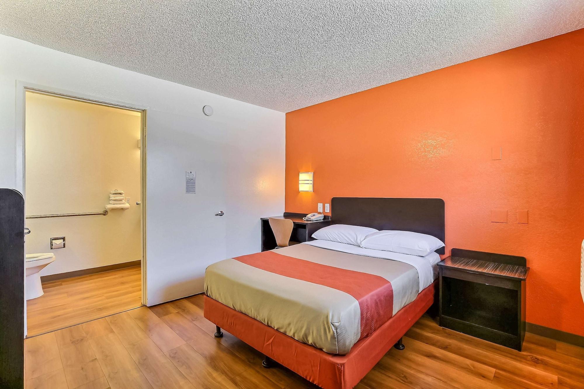 Motel 6-Oakland, Ca - Airport Buitenkant foto