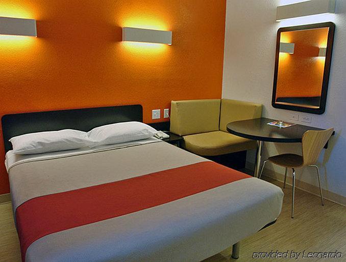Motel 6-Oakland, Ca - Airport Buitenkant foto